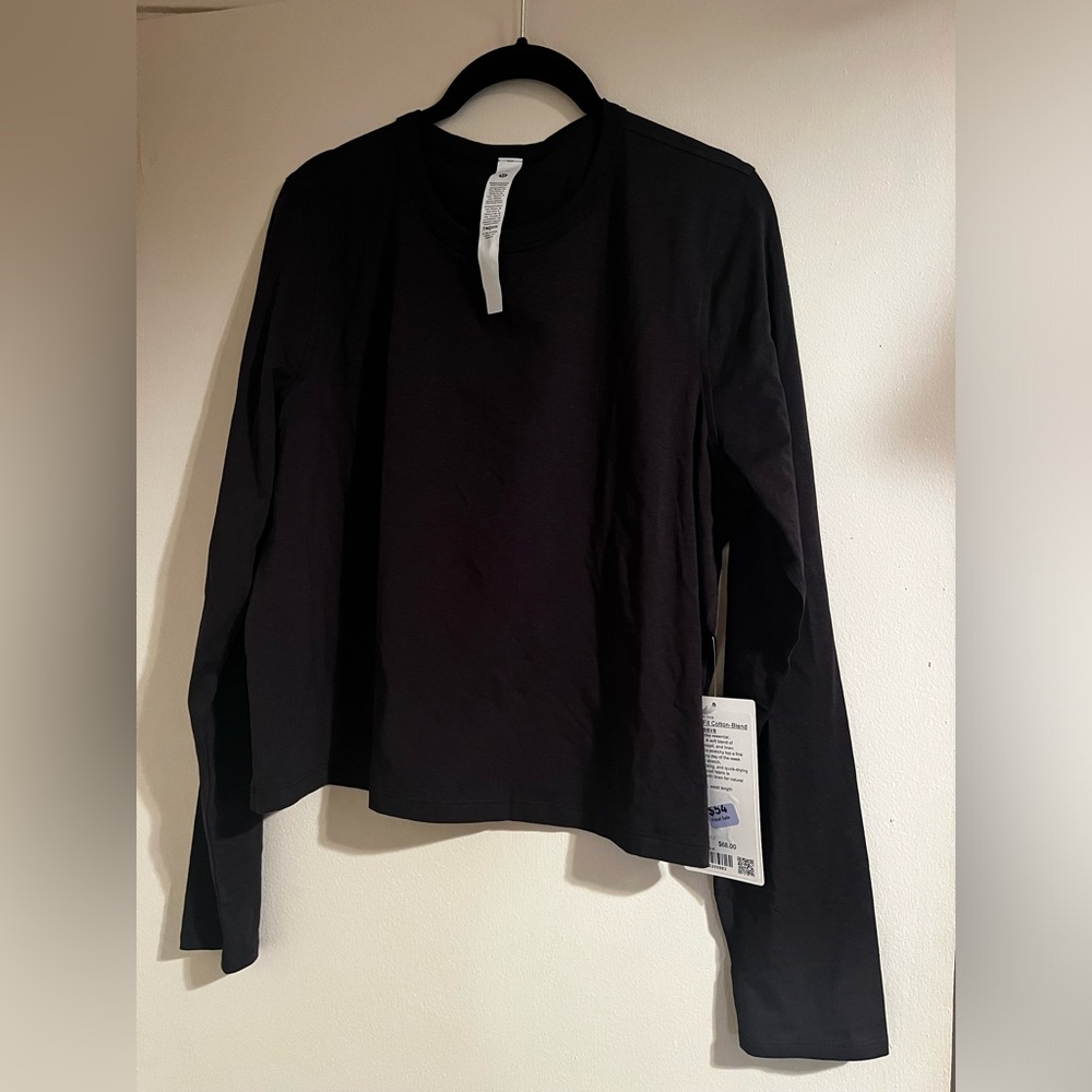NWT Size 2 lululemon Classic-Fit Cotton-Blend
Long Sleeve BLK